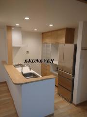 中古戸建 3680万円 4LDK 駐車場2台付き 築年数7年 3階部分ロフト付き 株式会社エンデバー